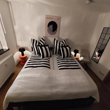 Gluecksschmiede Black & White Apartment *