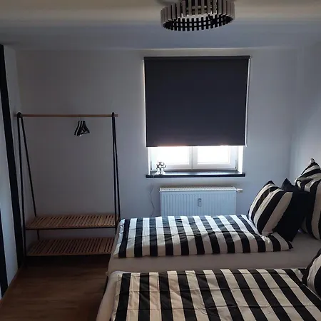 Apartment Gluecksschmiede Black & White *