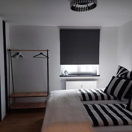 Gluecksschmiede Black & White Apartment *