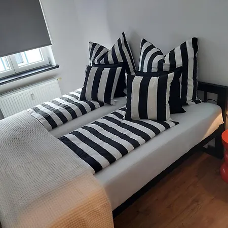Apartment Gluecksschmiede Black & White *