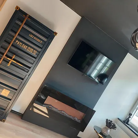 Apartment Gluecksschmiede Black & White *